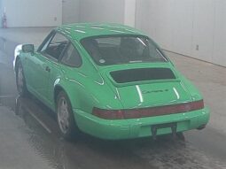 1991 Porsche 911 Carrera 4 (964) full